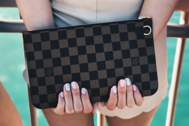 Ramai soal Tas Luxury Brand Diproduksi di China, Ini Kata Pengamat Fesyen