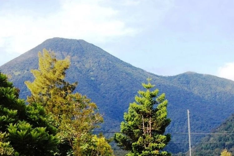 Pendakian Gunung Gede Pangrango Dibuka, Pendaki Diimbau Hindari Kawah Wadon