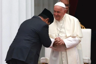 Prabowo Bakal Kirim Utusan Hadiri Pemakaman Paus Fransiskus