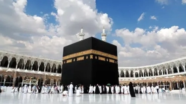 Bolehkah Haji Pakai Visa Umrah? Ini Bahaya Seriusnya Menurut Hukum dan Syariat