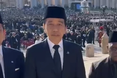 Dari Vatikan, Jokowi: Kita Kehilangan Panutan yang Berikan Warisan Kecintaan Atas Perdamaian Dunia