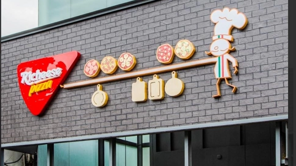 Richeese Pizza Hadir di Bandung, Coba Sensasi Pizza Pedas Level 5 khas Lokal yang Bikin Nagih!
