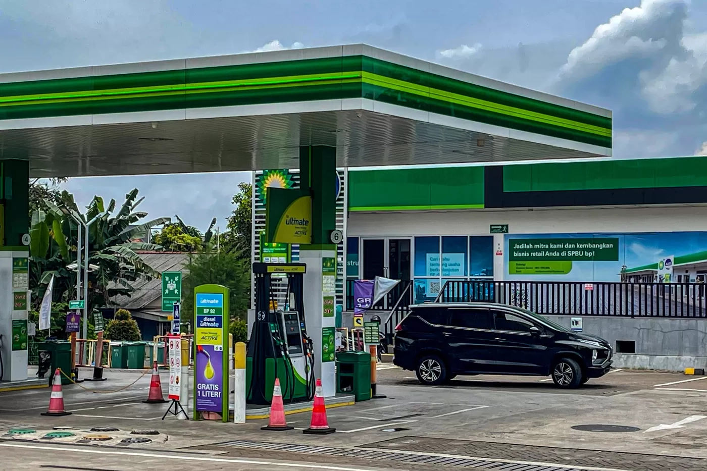 Kompak Turun, Berikut Harga BBM di SPBU Shell, Vivo, dan BP AKR per 1 Mei 2025