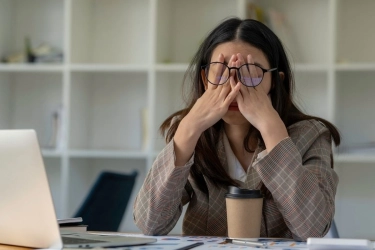 Cara Mengelola Emosi Usai Kena PHK, Terima dan Ekspresikan