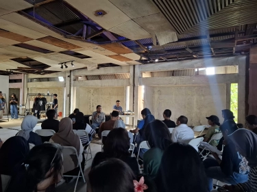 Pameran Seni Road to Artjog Menghidupkan Pasar Tunjungan