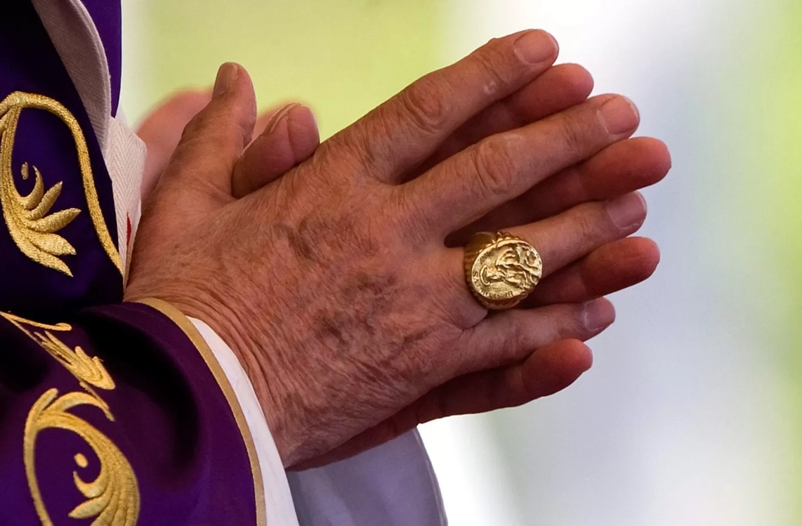 Paus Leo XIV, Paus Baru yang Baru Saja Terpilih, Mengenal Sejarah Singkat Fisherman's Ring Cincin Personal Seorang Paus