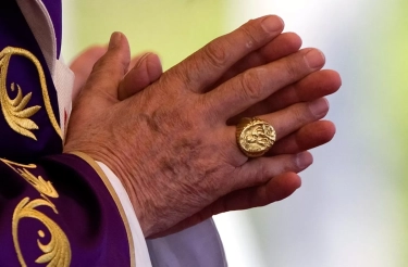 Paus Leo XIV, Paus Baru yang Baru Saja Terpilih, Mengenal Sejarah Singkat Fisherman's Ring Cincin Personal Seorang Paus