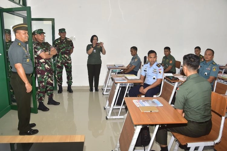 Persiapan Sambut Macron, TNI Belajar Bahasa Prancis