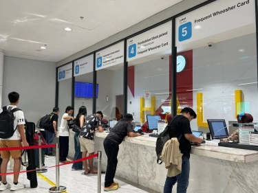 Long Weekend Waisak, KCIC Tambah Loket Whoosh di Stasiun Halim dan Padalarang