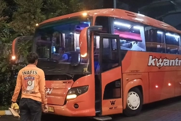Permohonan Maaf Arema FC Atas Insiden Pelemparan Bus Persik