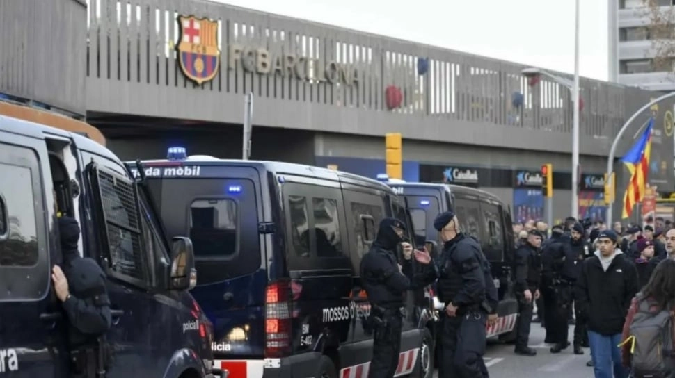 Jelang El Clasico: Petugas Keamanan Disiagakan, Antisipasi Suporter Garis Keras