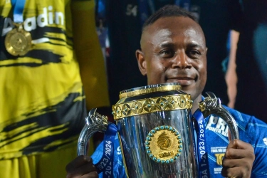 Musim Terakhir Victor Igbonefo Berbaju Persib Bandung
