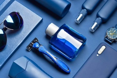 7 Rekomendasi Parfum Beraroma Segar Terbaik untuk Pria yang Cocok Digunakan di Setiap Situasi dan Musim