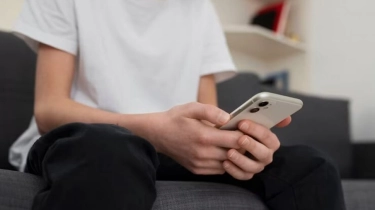 Daftar Lengkap Pinjol Ilegal Terbaru 2025, Ini Aplikasi Pinjaman yang Wajib Dihindari