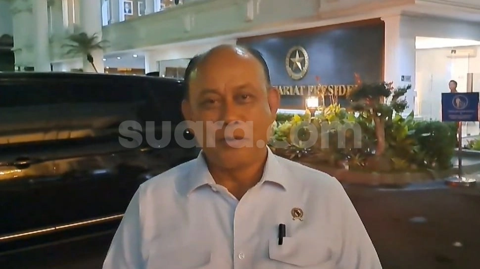 Pernyataannya Sering Tuai Kontroversi, Publik Spill Pendidikan Bos BGN: Tak Ada Hubungan dengan Gizi