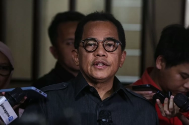 DPR Terima Surat Usulan Pemakzulan Gibran Rakabuming Raka dari Forum Purnawirawan Prajurit TNI, Langsung Diserahkan ke Pimpinan