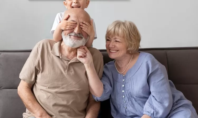 Ingin Lebih Banyak Waktu Berkualitas Bareng Keluarga di Usia Tua? Hindari 10 Kebiasaan Ini!