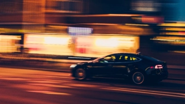 Di Jepang, Masa Depan Energi Bersih Ada di Atap Rumah dan Mobil Listrik