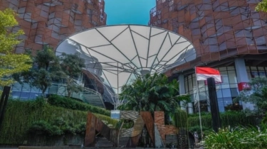 Mall di Makassar Hemat Listrik 10 Persen Berkat PLTS