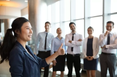 5 Hal yang Membuat Pemimpin Introvert Disegani Meski Mereka Tidak Banyak Bicara