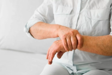 Kenali Gejala dan Penanganan Radang Sendi Pergelangan Tangan sejak Dini Sebelum Menjadi Lebih Parah