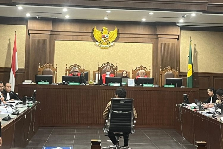 Sidang Hasto, Ahli UGM Sebut Suap Bisa Dilakukan Lewat Perantara