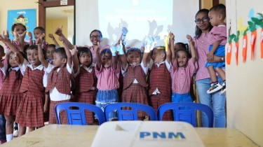 Perjuangan Guru TK di Saparua, Pertahankan Sekolah Dengan Bantuan PNM