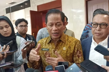 Menteri LH Bakal Tinjau Ulang Izin Tambang Nikel di Raja Ampat