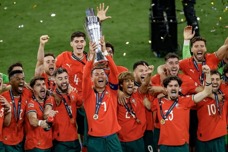 Cristiano Ronaldo dan Kode Kapan Gantung Sepatu Usai Juara UEFA Nations League