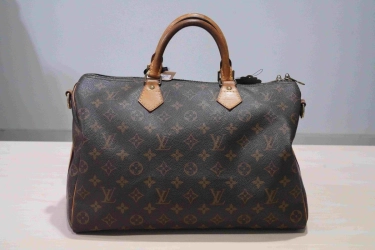 Lelang Barang Sitaan KPK, Ada Tas LV Seharga mulai Rp 1,7 Juta