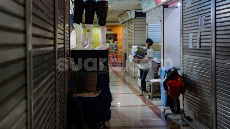 Daya Beli Menurun, Awas Gelombang PHK Makin Tinggi