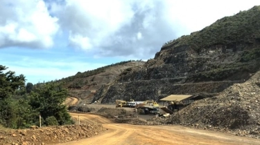 Kilau yang Membutakan: Ambisi Mengeruk Nikel dari 'Perut' Raja Ampat