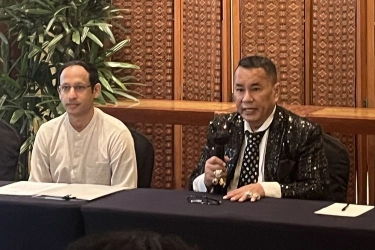 Bantah Nadiem Jadi DPO Kejagung, Hotman Paris: Dia di Sini, Sehat Wal Afiat