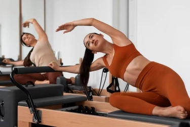 Pilates untuk Pemula, Cara Aman hingga Manfaatnya Menurut Instruktur