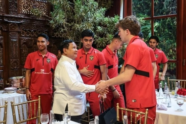 Prabowo Pakai Uang Pribadi Beri Jam Tangan Rolex untuk Pemain Timnas, Bukan Anggaran Negara