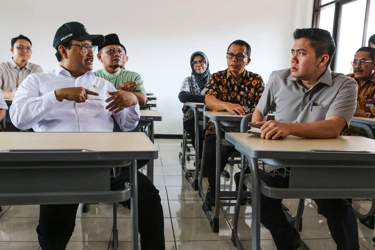 Sekolah Rakyat Pakai Kurikulum Model Multi Entry-Multi Exit, Apa Itu?