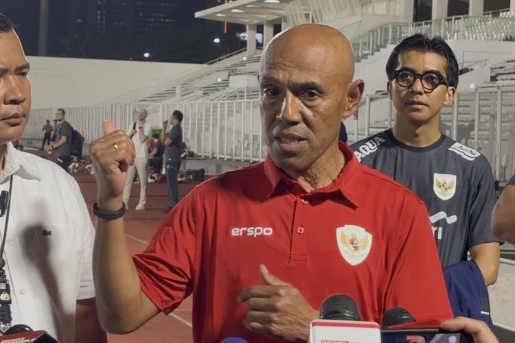 Simon Tahamata Menangis Usai Lihat Timnas Indonesia Kalah dari Jepang