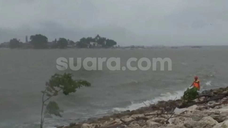 Pemerintah Sebut Dampak Tambang di Pulau Kecil Bakal Terlihat saat Cuaca Buruk
