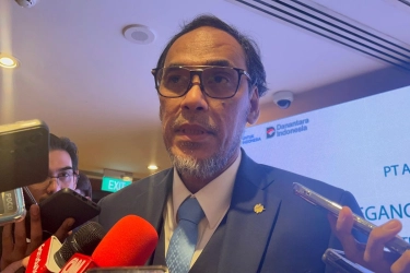 Bos Baru Antam Sebut Operasi Gag Nikel Tunggu Arahan Pemerintah