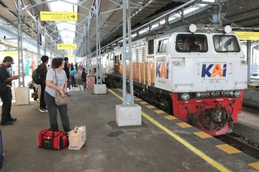 Daftar Barang Tertinggal di Kereta Api: Ada Ponsel, Laptop, dan Surat Tanah