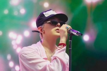 Demi Tiket Konser G-Dragon, Penggemar Sewa Jasa 