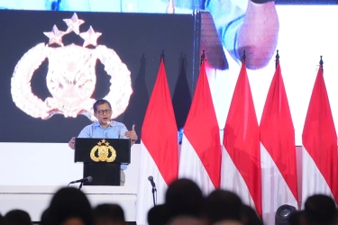 Angka Kecelakaan Lebaran 2025 Berhasil Ditekan, Rocky Gerung Sepakat Ada Hari Keselamatan Lalu Lintas