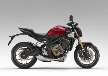Honda CB650R Tampil Lebih Gagah, Desain Berubah Fitur Bertambah