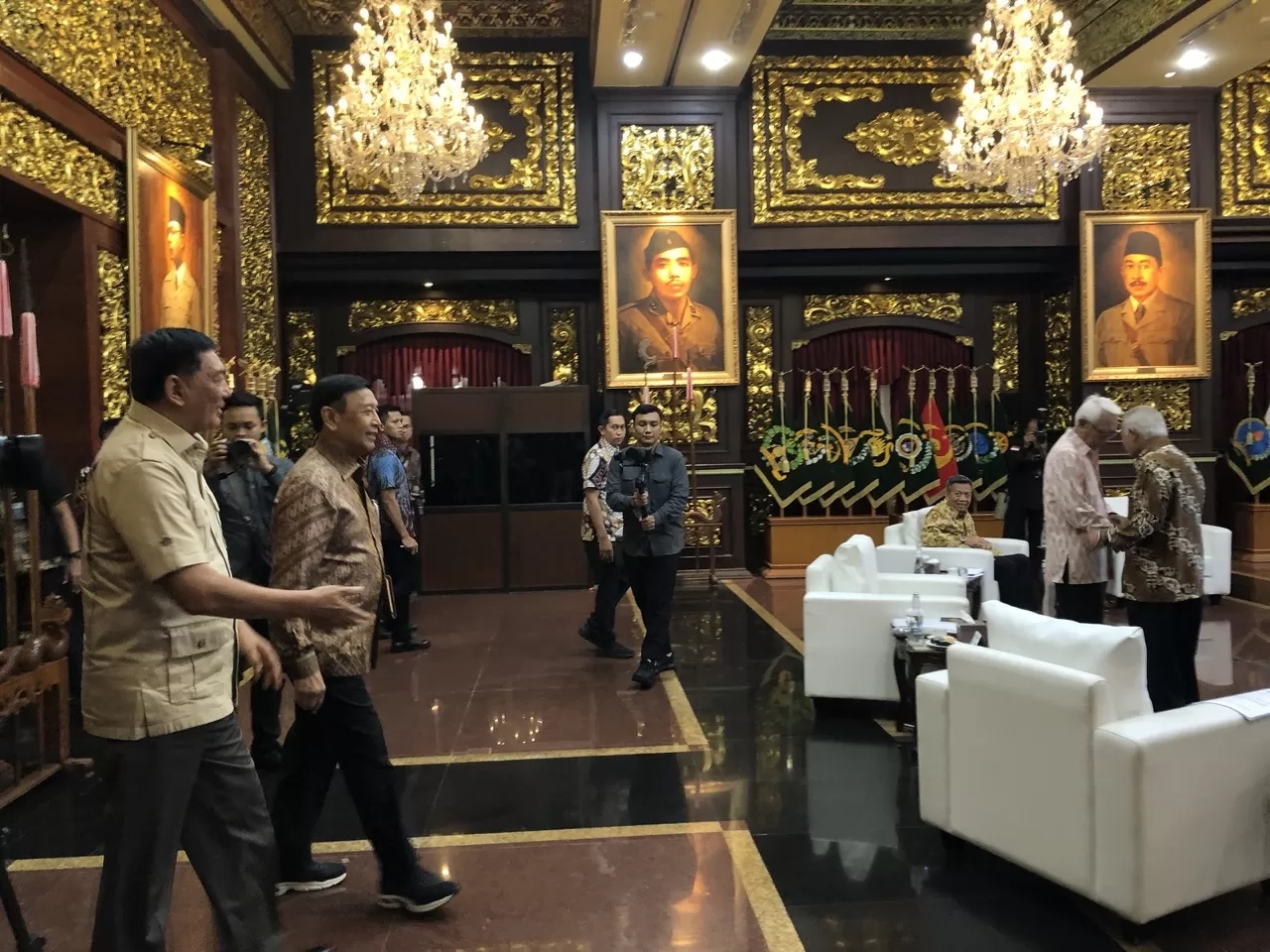 Menhan Sjafrie Sjamsoeddin Kumpulkan Jenderal Purnawirawan TNI dan Polri Hingga Ahli Tata Negara, Ada Apa?