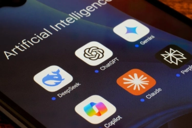 Komdigi Akui Sulit Bedakan Konten Buatan AI dengan yang Nyata