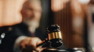 Gaji Hakim Naik, Martin Gerindra: Kita Tak Mau Lagi Dengar Cerita Ada yang Bermain Mata Perkara