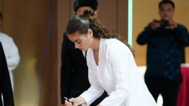 Garis Keturunan Felicia de Zeeuw, Amunisi Anyar Garuda Pertiwi: Nenek Lahir di Batavia