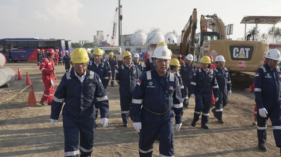 IIF Tinjau Langsung Proyek Infrastruktur Petrokimia Polytama Berkapasitas 1 x 3.000 Ton