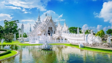 Kabur dari Bangkok, Temukan Surga 