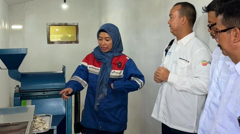 Tingkatkan Ekonomi Nelayan, Desa Energi Berdikari Pertamina Sulap Limbah Ikan Jadi Cuan